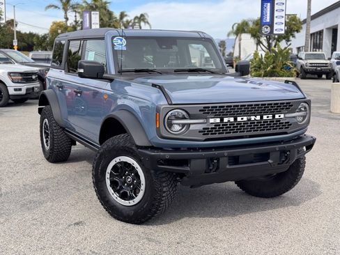 Used 2024 Ford Bronco Badlands image 2