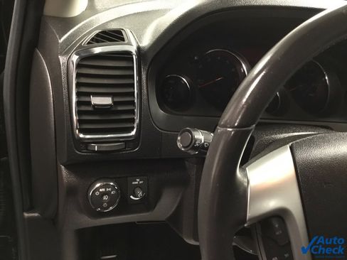 Used 2010 GMC Acadia SLT image 23