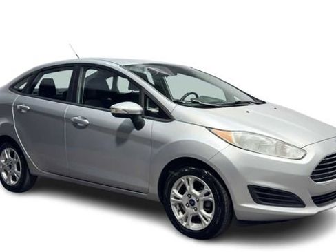 Used 2015 Ford Fiesta SE FWD image 7