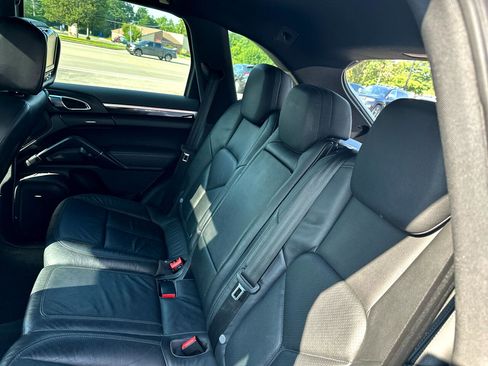 Used 2012 Porsche Cayenne image 29