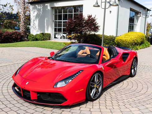 Certified 2018 Ferrari 488 Spider RWD image 10