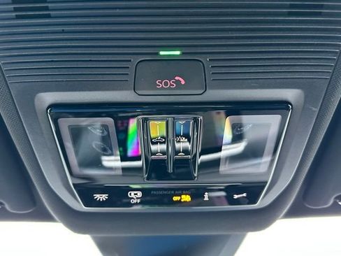 New 2026 Volkswagen Atlas Cross Sport SEL R-Line image 37