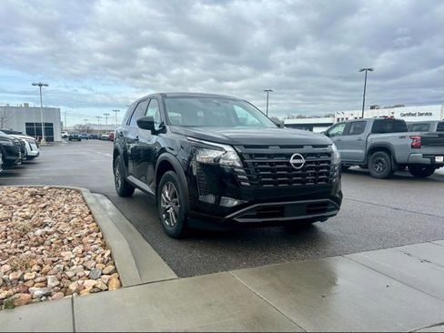 New 2026 Nissan Pathfinder S AWD/4WD image 3