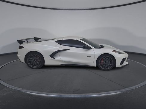 Used 2023 Chevrolet Corvette Stingray Premium Cpe w/ Z51 Performance Package RWD image 19