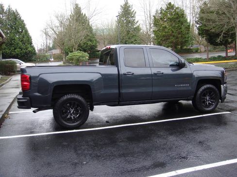 Used 2019 Chevrolet Silverado 1500 LT w/ All Star Edition image 6