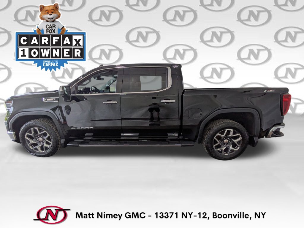 Used 2022 GMC Sierra 1500 SLT w/ X31 Off-Road Package AWD/4WD image 2