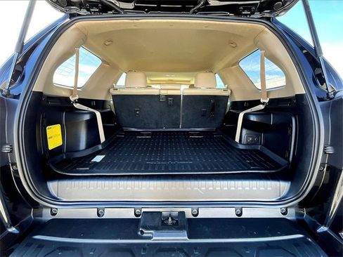 Used 2022 Toyota 4Runner SR5 Premium image 25