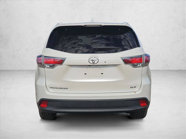 Used 2015 Toyota Highlander XLE FWD image 8