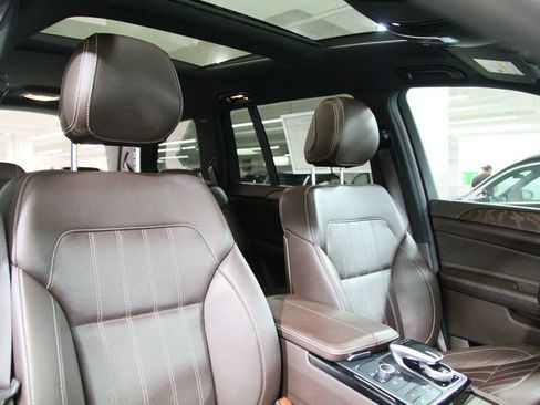 Certified 2019 Mercedes-Benz GLS 450 4MATIC image 22