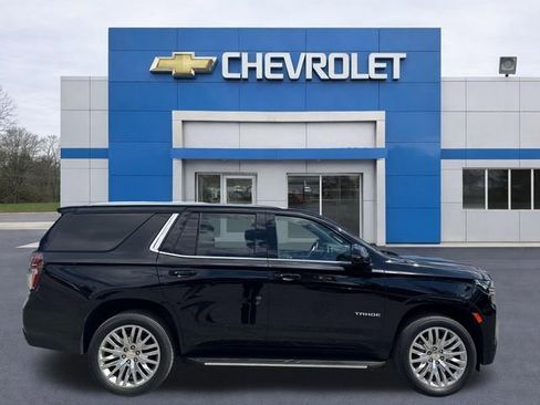 Used 2023 Chevrolet Tahoe LT w/ LT Signature Plus Package AWD/4WD image 8