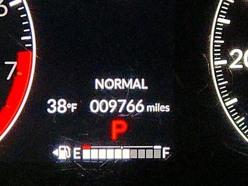 Used 2025 Honda HR-V LX image 15