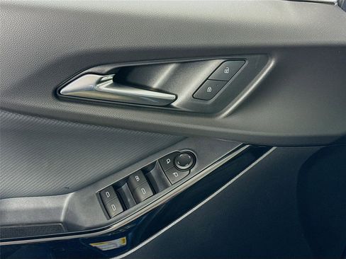 New 2026 Chevrolet Equinox LT AWD/4WD image 12