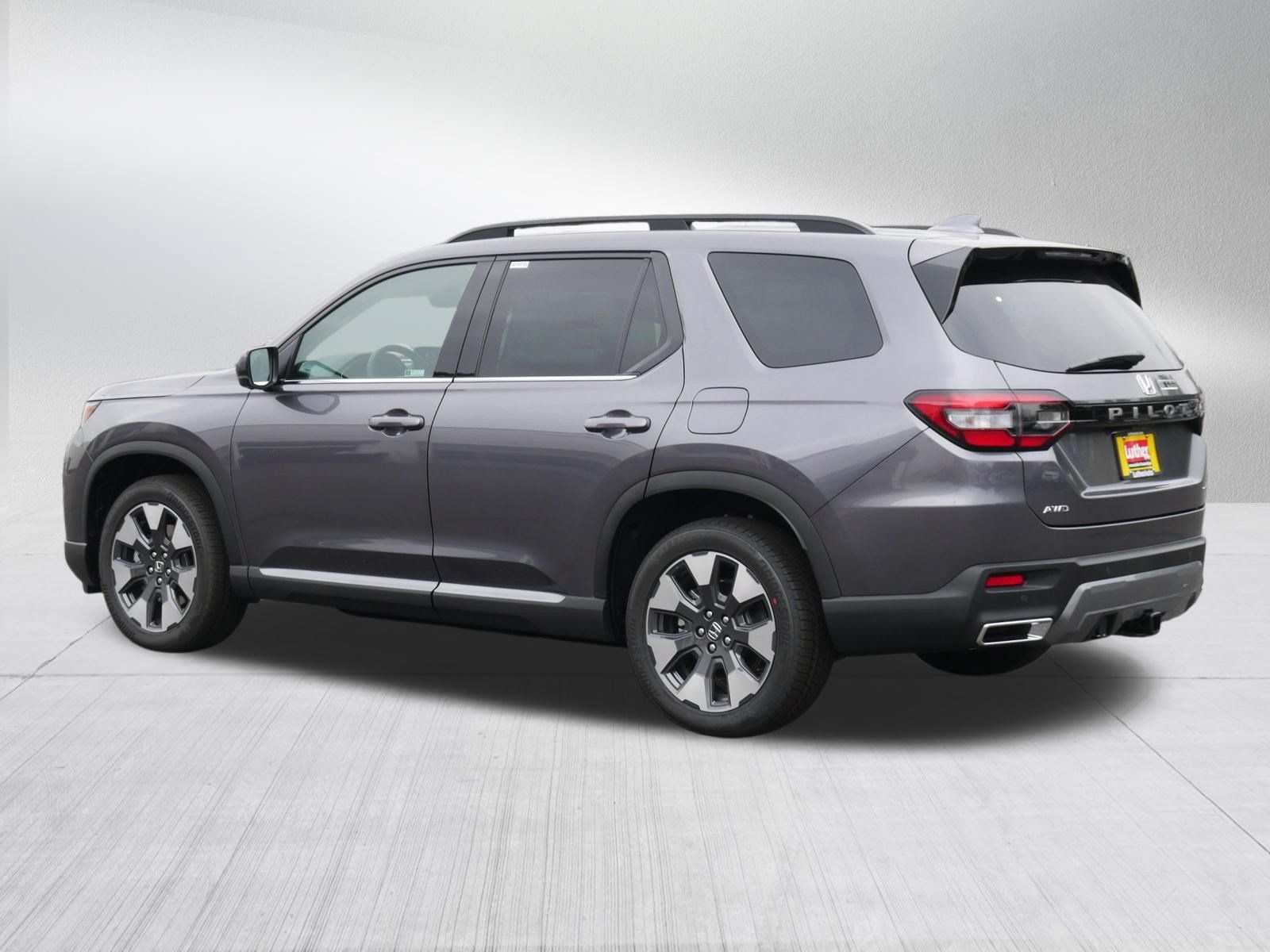 New 2026 Honda Pilot Touring image 5