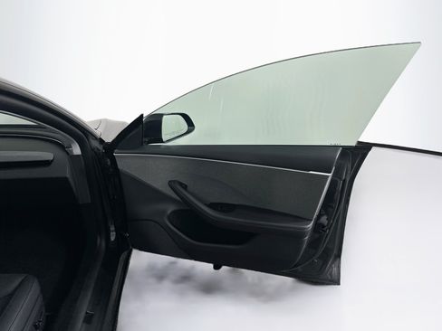 Used 2025 Tesla Model 3 Long Range RWD image 33