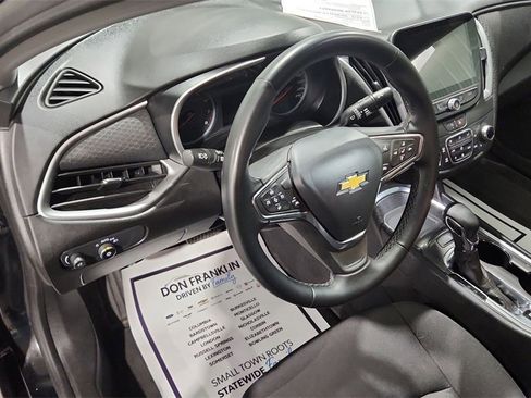 Used 2023 Chevrolet Malibu LT image 18