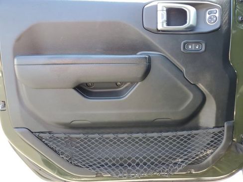 Used 2023 Jeep Wrangler Unlimited Sport AWD/4WD image 27