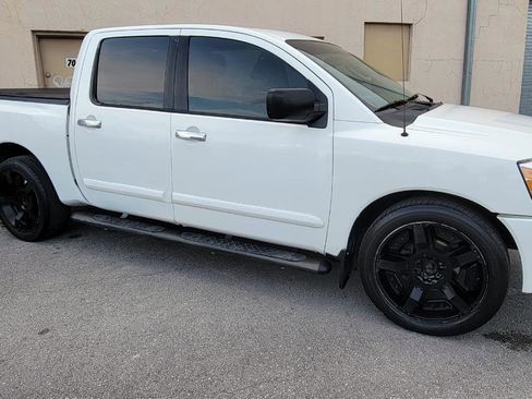 Used 2007 Nissan Titan SE RWD image 18