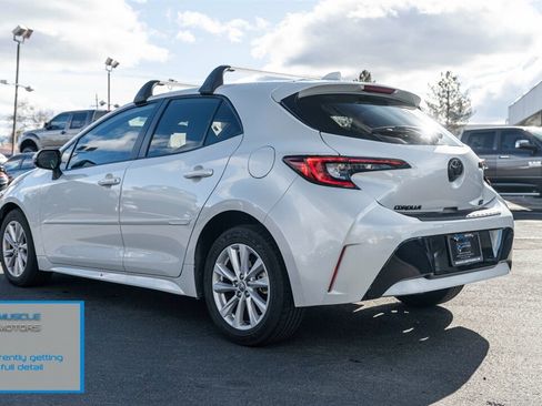 Used 2023 Toyota Corolla SE image 2