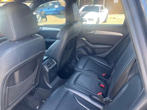 Used 2017 Audi SQ5 Premium Plus w/ Technology Package image 10