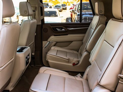 Used 2022 GMC Yukon Denali image 35