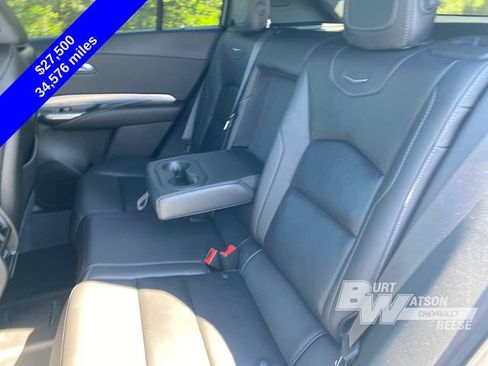 Used 2022 Cadillac XT4 Premium Luxury w/ Enhanced Visibility Package AWD/4WD image 19