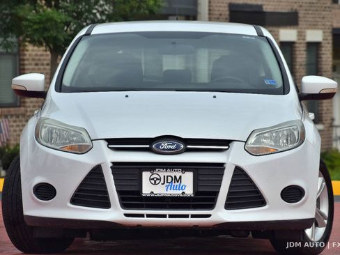 Used 2014 Ford Focus SE FWD image 3