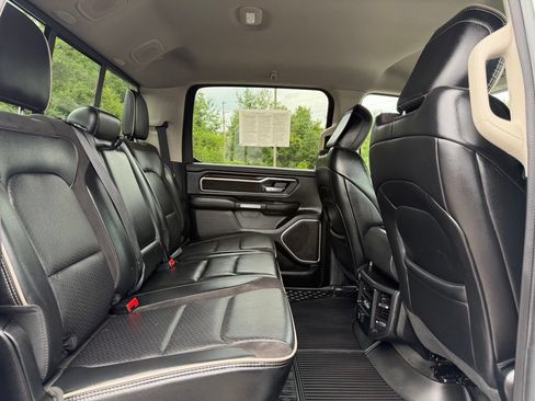 Used 2022 RAM 1500 Laramie AWD/4WD image 17