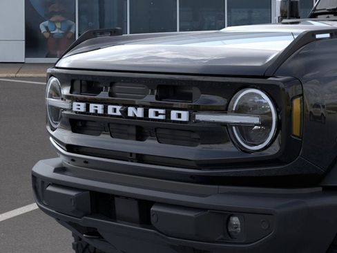 New 2025 Ford Bronco Outer Banks w/ Sasquatch Package AWD/4WD image 19