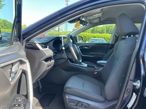 Used 2024 Toyota RAV4 XLE FWD image 17