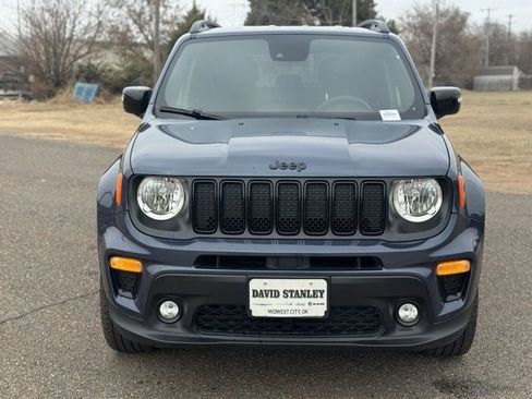 Used 2022 Jeep Renegade Altitude image 2