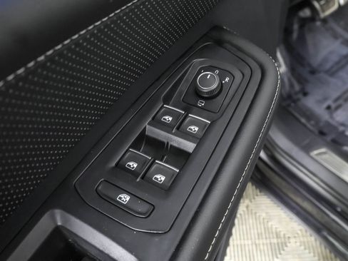 Used 2024 Volkswagen Atlas SEL Premium R-Line image 37