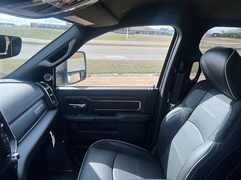 New 2026 RAM 2500 Laramie AWD/4WD image 20