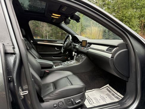 Used 2009 Audi S8 image 18