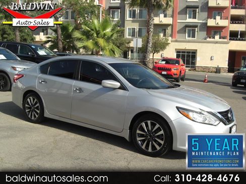 Used 2017 Nissan Altima 2.5 SV FWD image 1