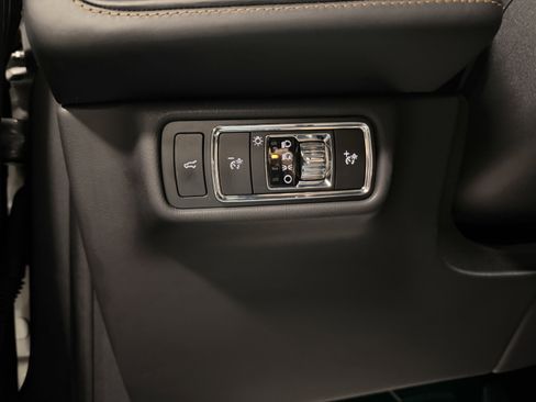 Used 2025 Lincoln Aviator Black Label w/ Black Label Special Edition image 18