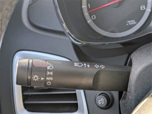 Used 2016 GMC Terrain SLE image 31