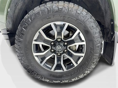 Used 2021 Toyota Tacoma TRD Sport image 50