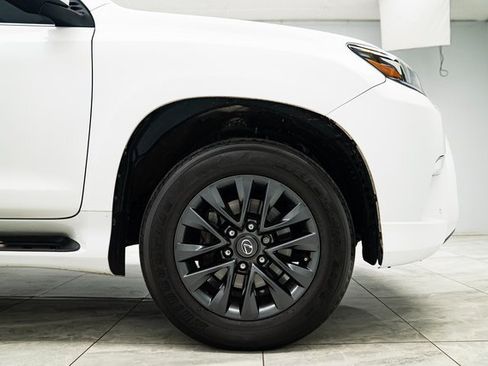 Used 2023 Lexus GX 460 Premium image 19