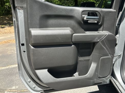 Used 2026 Chevrolet Silverado 1500 Custom Trail Boss w/ LPO, Dark Essentials Package AWD/4WD image 23