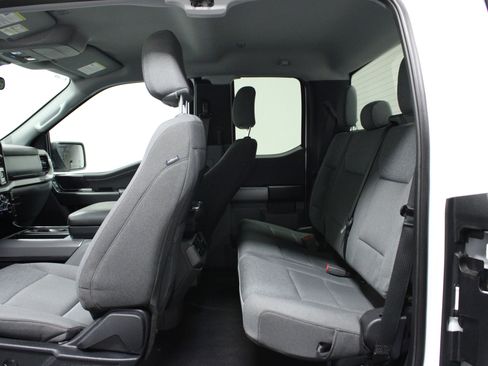 Used 2025 Ford F150 XLT w/ Equipment Group 301A Standard image 13