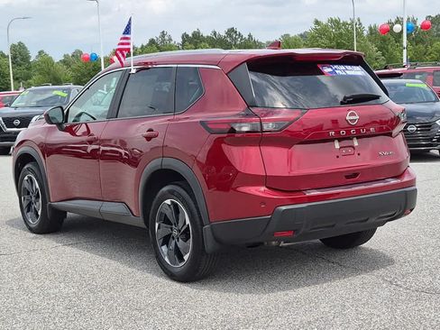 Used 2024 Nissan Rogue SV w/ SV Premium Package AWD/4WD image 4
