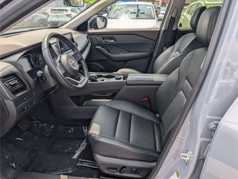 Used 2023 Nissan Rogue SV w/ SV Premium B Package AWD/4WD image 16
