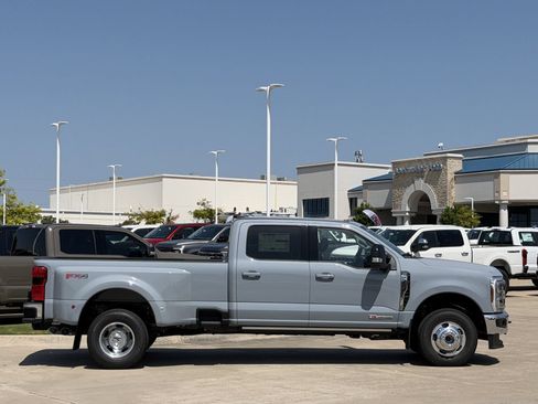 New 2026 Ford F350 Lariat w/ Lariat Ultimate Package AWD/4WD image 3