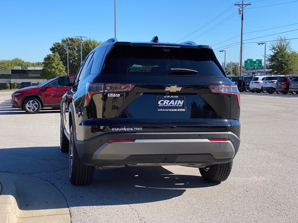 Used 2025 Chevrolet Equinox LT w/ Convenience Package II AWD/4WD image 5