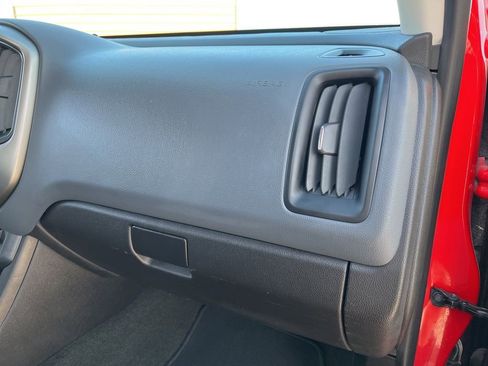 Used 2015 Chevrolet Colorado Z71 image 28