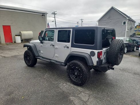 Used 2012 Jeep Wrangler Unlimited Sport w/ Dual Top Group AWD/4WD image 6
