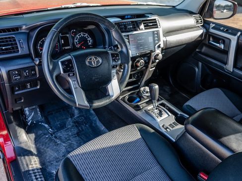 Used 2021 Toyota 4Runner SR5 AWD/4WD image 14