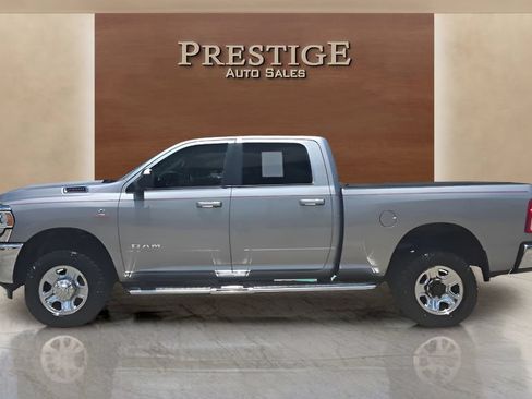 Used 2020 RAM 2500 Big Horn AWD/4WD image 2