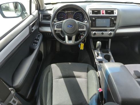 Used 2017 Subaru Outback 2.5i Premium image 14