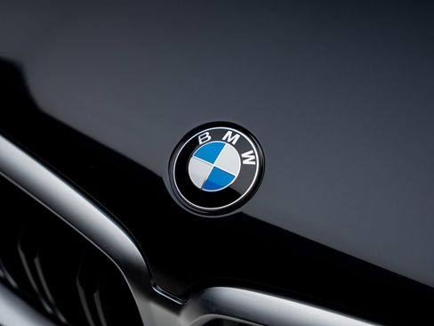 Used 2026 BMW X6 M60i AWD/4WD image 13